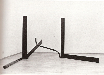 Anthony Caro, Deep Body Blue, 1966. Steel painted dark blue, 48 ½ x 101 x 124 inches. Private collection, Harpswell. Courtesy Annely Juda Fine Arts. Photo: John Goldblatt.
