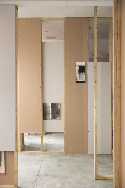 Ian McKeever, "Against Architecture" installation, Matt's Gallery, London